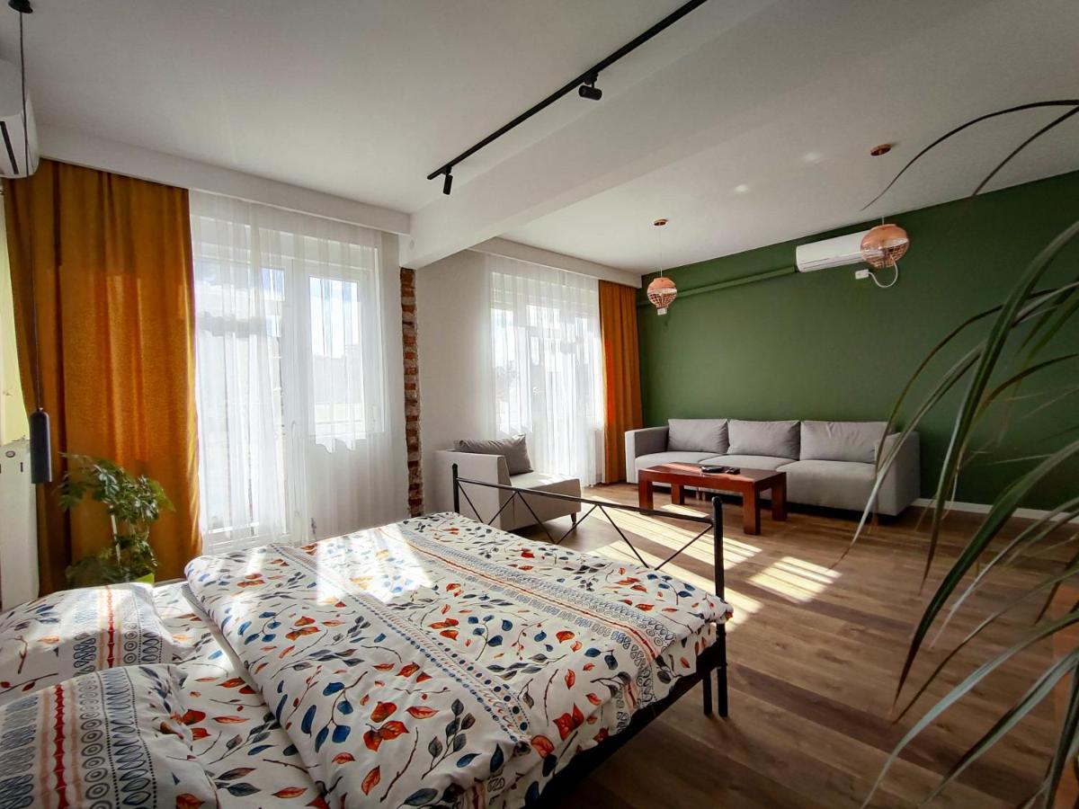 Apartamento Urban Cozy Retreat Pristina Exterior foto