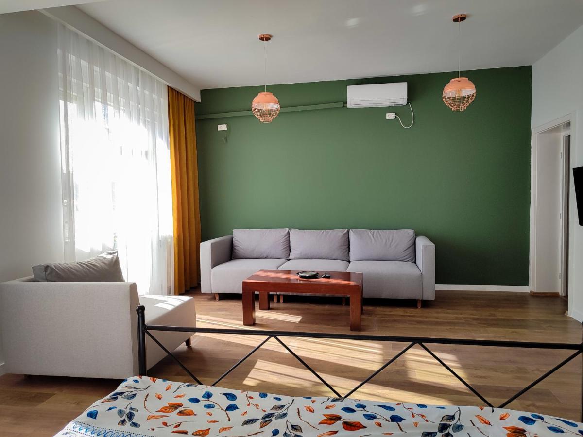 Apartamento Urban Cozy Retreat Pristina Exterior foto