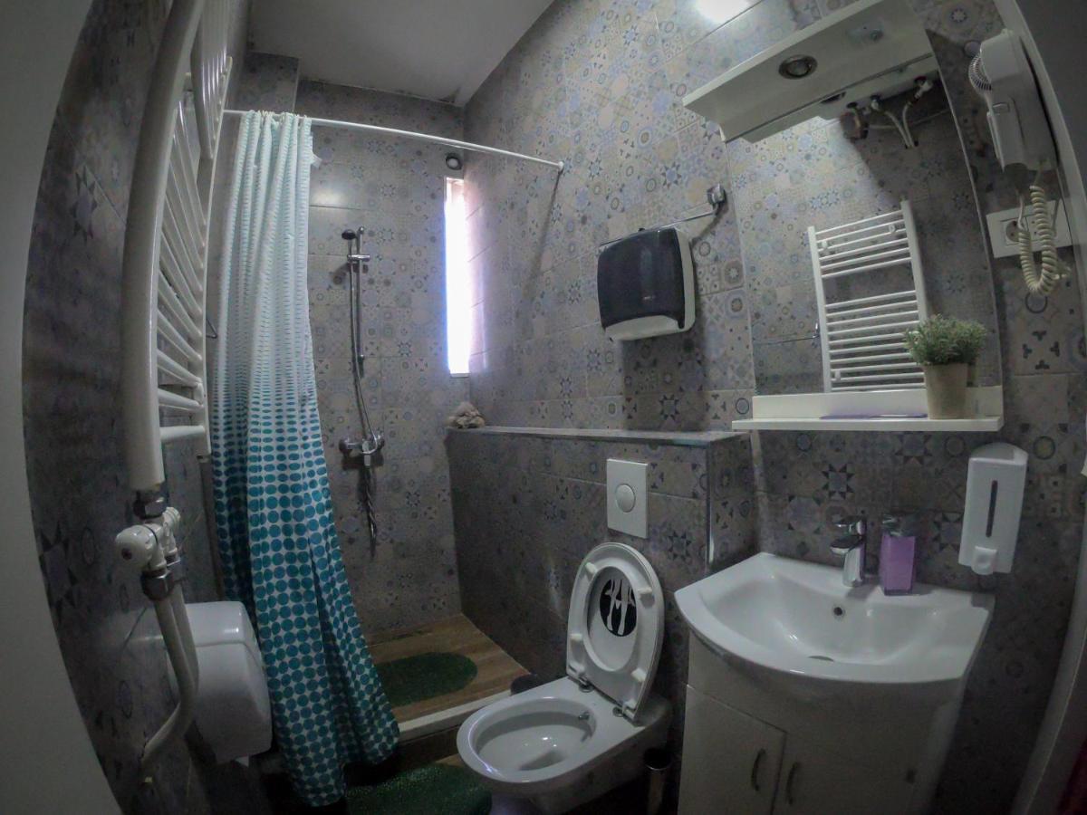 Apartamento Urban Cozy Retreat Pristina Exterior foto